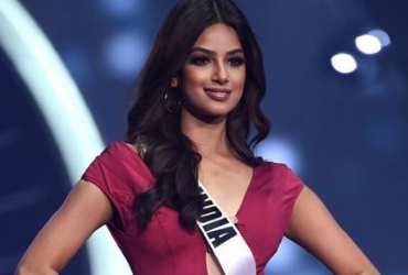 Міс Всесвіт 2021 ледь не впала на сцені: момент потрапив на відео