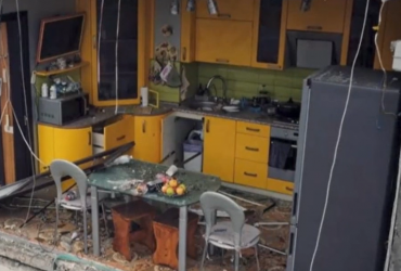 Еще один символ несокрушимости: в Днепре после ракетного удара чудом уцелела кухня (видео)