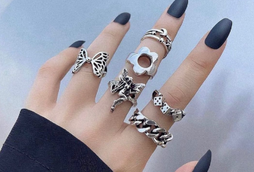 Названы трендовые украшения на 2023 (фото)