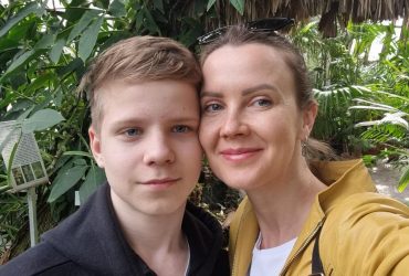 Сын погибшей в Днепре женщины написал последнее трогательное письмо о ней (фото)