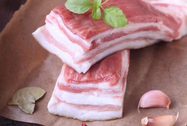 В Украине изменились цены на сало: сколько сейчас стоит килограмм популярного продукта