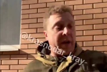 У РФ наляканий ірокезом росіянин жорстоко побив дівчину (відео)