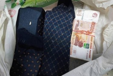 Чоловік хотів вивезти до Молдови кілька мільйонів російських рублів, схованих у шкарпетках