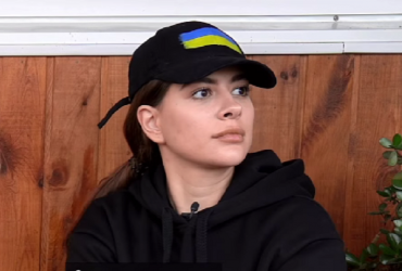 Рамина Эсхакзай попала под обстрел в Бахмуте (видео)