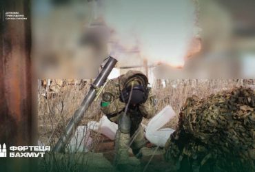 Бои за Бахмут: пограничники показали ликвидацию штурмового подразделения россиян (фото18+)