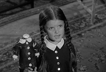 Умерла актриса, сыгравшая Уэнздей Адамс в сериале 60-х