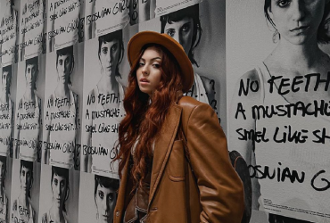 Геть, шм*ро: Оля Полякова захистила 17-річну доньку від злої хейтерки