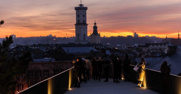 вибухи пролунали в місті під час повітряної тривоги