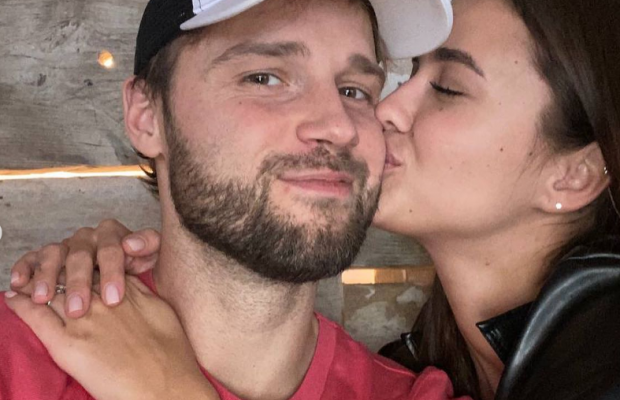 Победительница "Холостяка-12" ответила, свободно ли ее сердце сейчас: "Ухаживания, цветы"