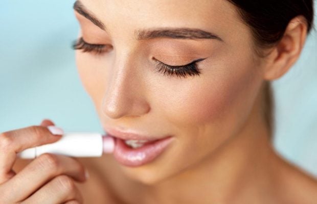 Помады уходят в прошлое, ведь этот тренд делает губы больше без уколов