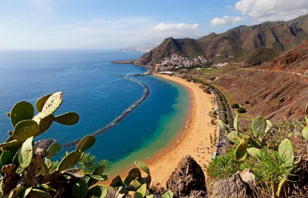 На Канарських островах після скарг місцевих жителів стане менше житла для туристів