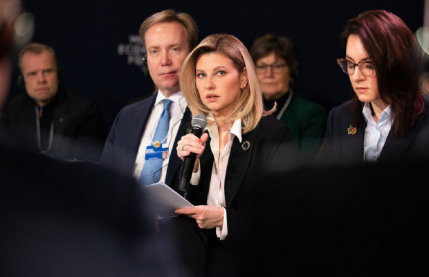 Елена Зеленская разрыдалась после новости о гибели Монастырского