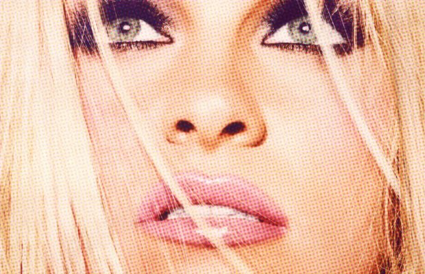 "Стук в дверь", "Корсет" и документалка о Памеле Андерсон: что посмотреть на выходных