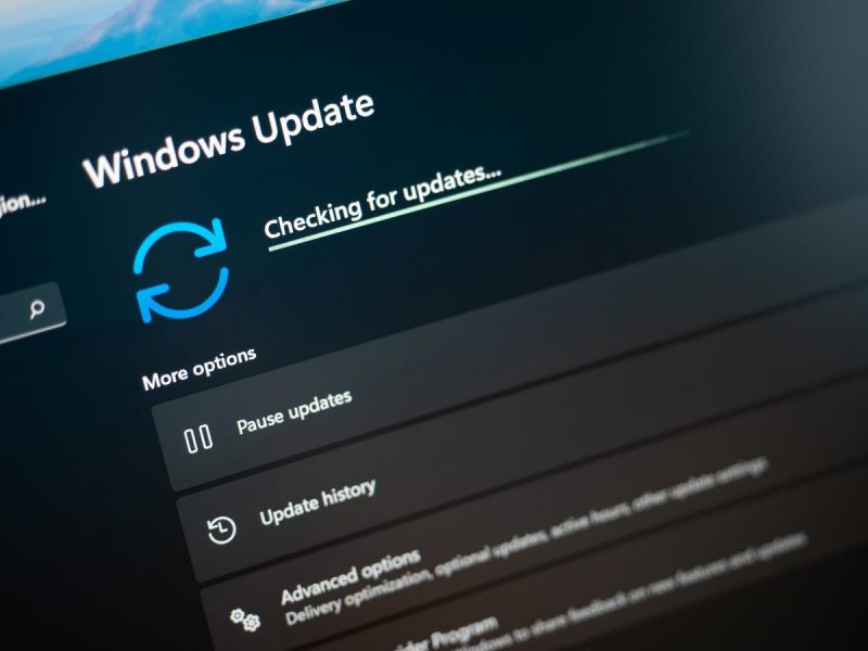 Microsoft продолжит поддержку Windows 11 21H2 до 10 октября 2023 года / фото ua.depositphotos.com Microsoft продолжит поддержку Windows 11 21H2 до 10 октября 2023 года / фото ua.depositphotos.com