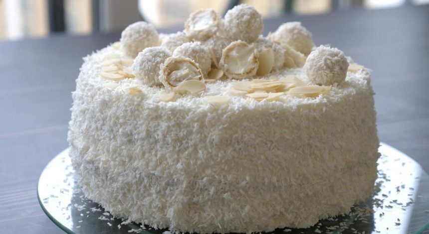 Вкуснейший торт рафаэлло без выпечки за 15 минут: получится даже у новичков