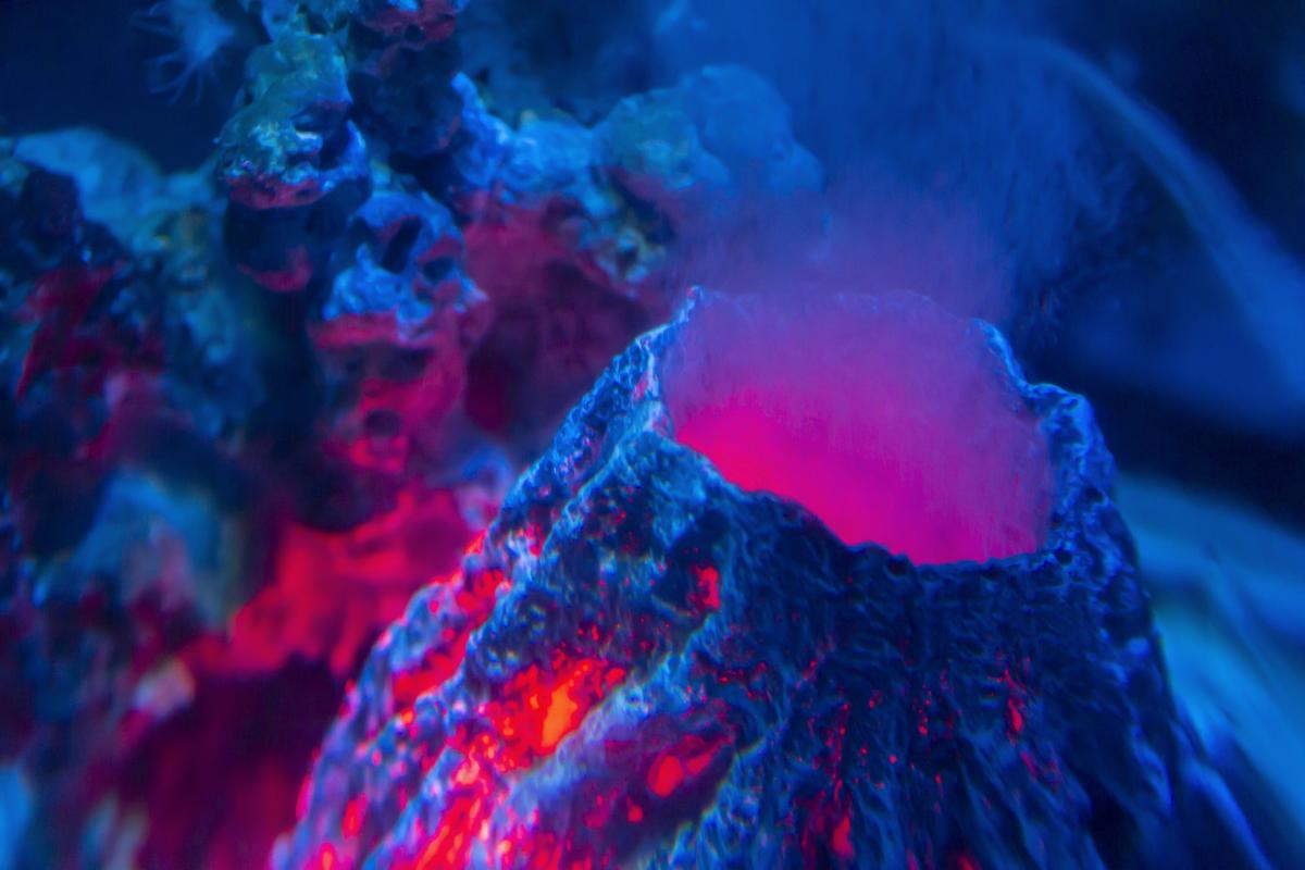 У Тихому океані почав вивергатися підводний вулкан Східний Епі / фото ua.depositphotos.com