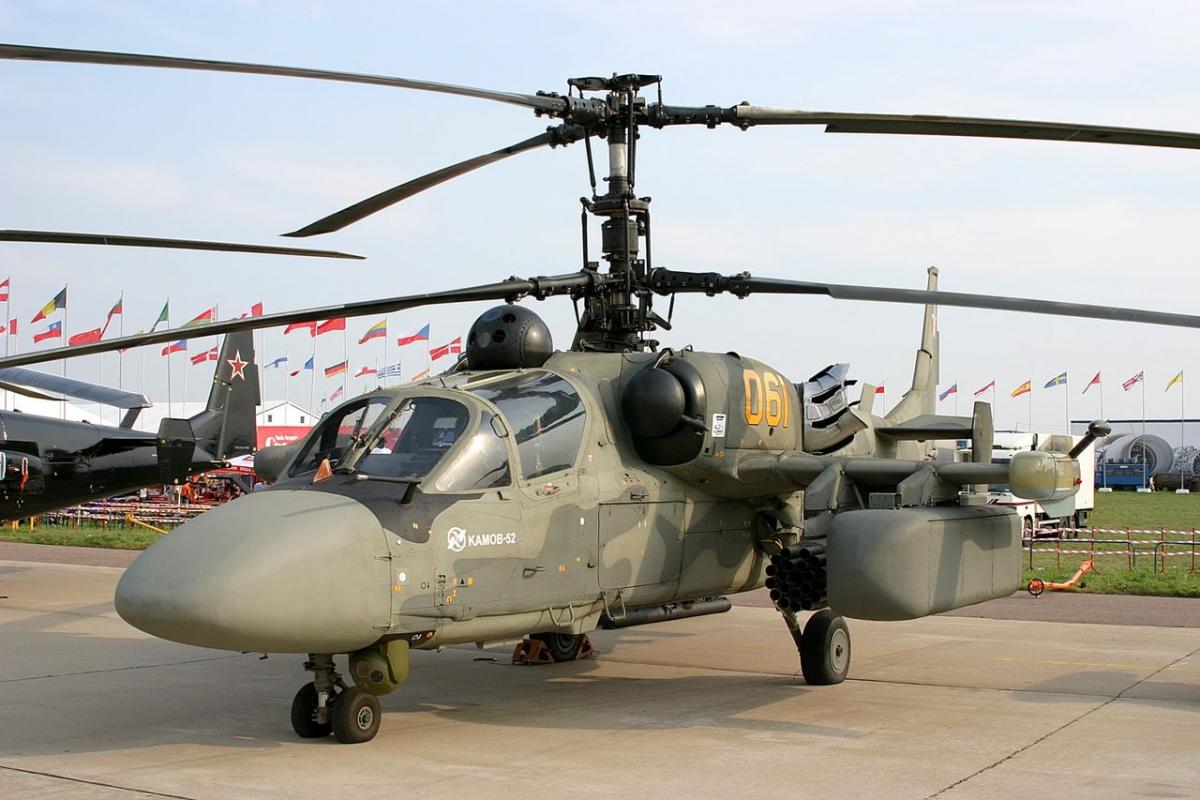 Российский вертолет Ка-52 на выставке оружия / фото wikimedia.org
