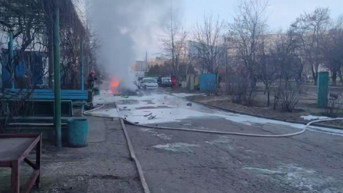 Місце обстежують на наявність вибухівки / скріншот Місце обстежують на наявність вибухівки / скріншот