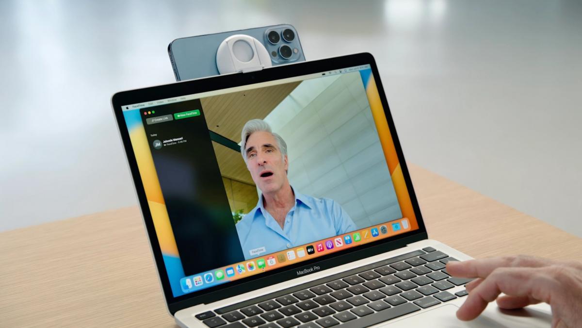 Раніше Apple дозволила використовувати iPhone в якості веб-камери або мікрофона / фото Apple Раніше Apple дозволила використовувати iPhone в якості веб-камери або мікрофона / фото Apple