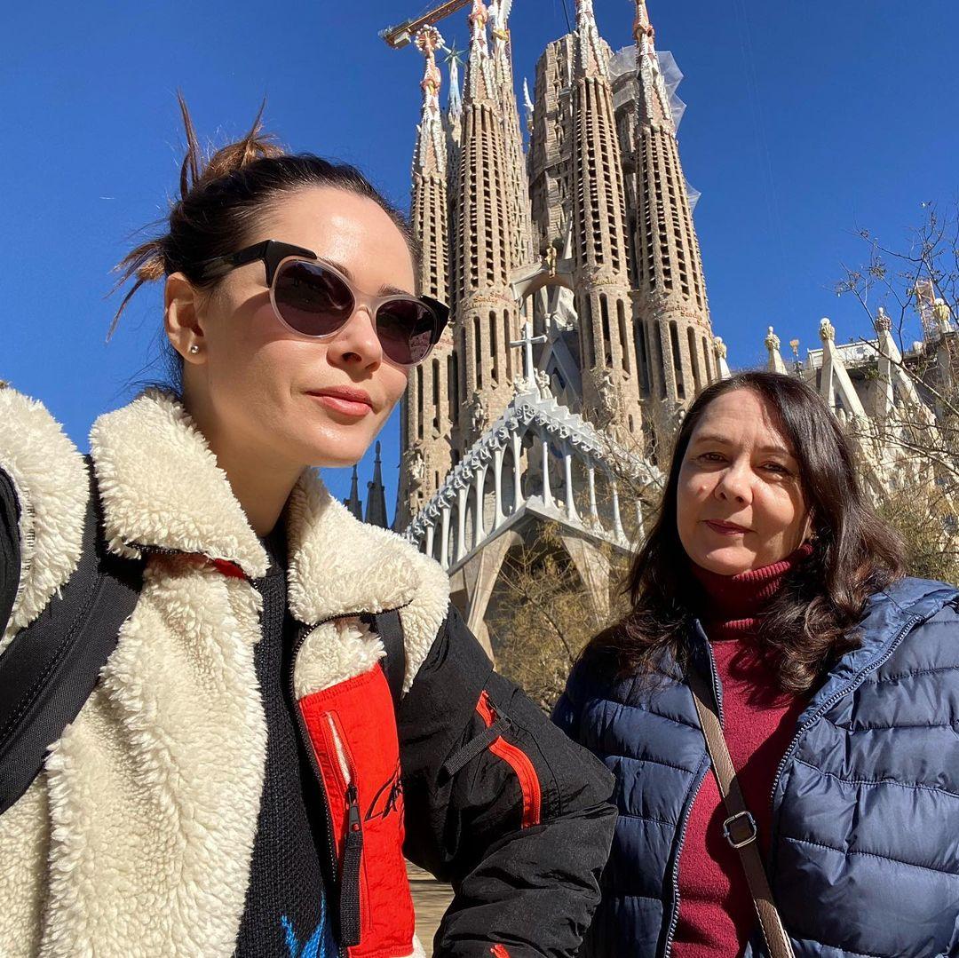 Yulia Sanina and her mother / photo from Yulia Sanina's Instagram