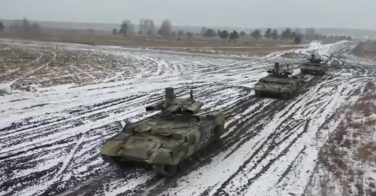 Россия применяет против Украины боевые машины "Терминатор" / скриншот Россия применяет против Украины боевые машины "Терминатор" / скриншот