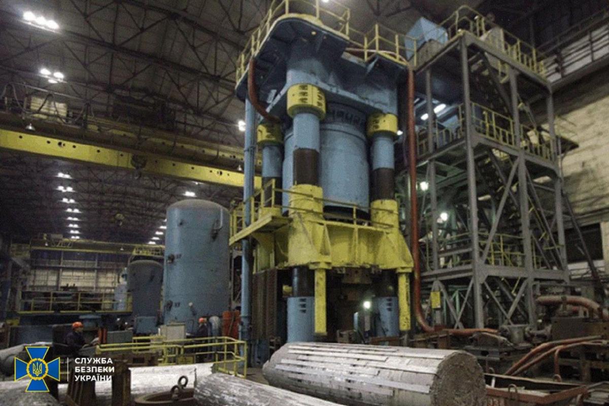 Україна націоналізувала заводи і агрохолдинг російських олігархів / фото СБУ Україна націоналізувала заводи і агрохолдинг російських олігархів / фото СБУ