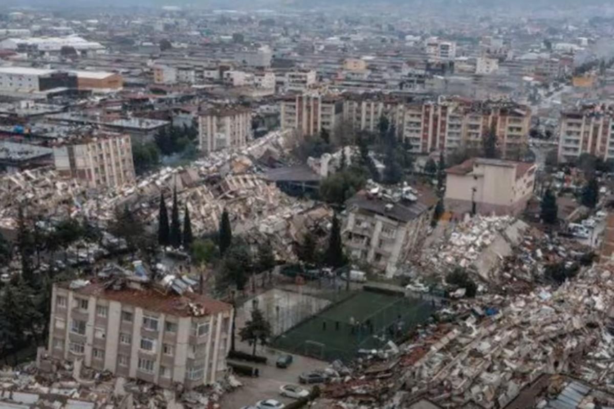 Эхо землетрясения в Турции и других регионах мира ощутили и в Украине / скриншот видео
