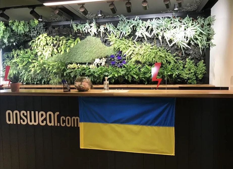ANSWEAR передал более 93 тысяч евро на помощь пострадавшим от войны детям ANSWEAR передал более 93 тысяч евро на помощь пострадавшим от войны детям