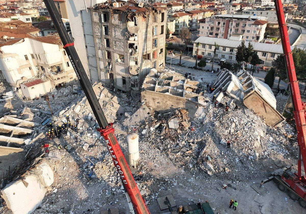 Землетрясения серьезно затронули 10 провинций / фото ГСЧС Украины Землетрясения серьезно затронули 10 провинций / фото ГСЧС Украины