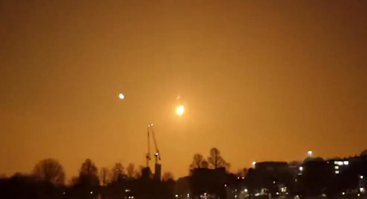 В небе над Францией сгорел метровый метеор / скриншот из видео
