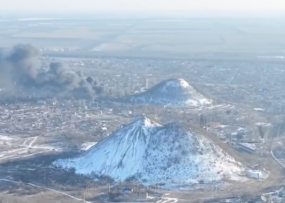 В 59-й бригаде ВСУ показали, как уничтожили склад боеприпасов / скриншот с видео В 59-й бригаде ВСУ показали, как уничтожили склад боеприпасов / скриншот с видео