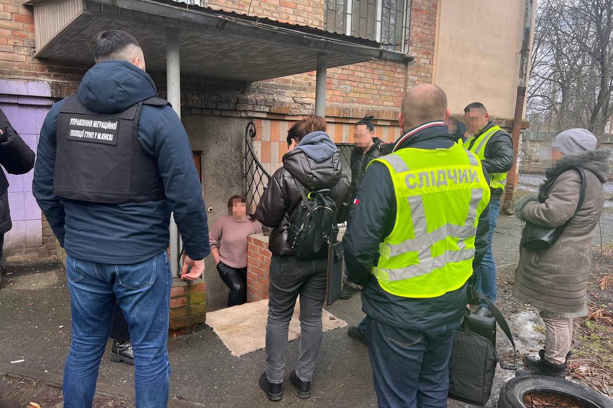 В Києві вихователів затримали через катування дітей, які мали вади у фізичному розвитку / фото прес-служба Нацполіції