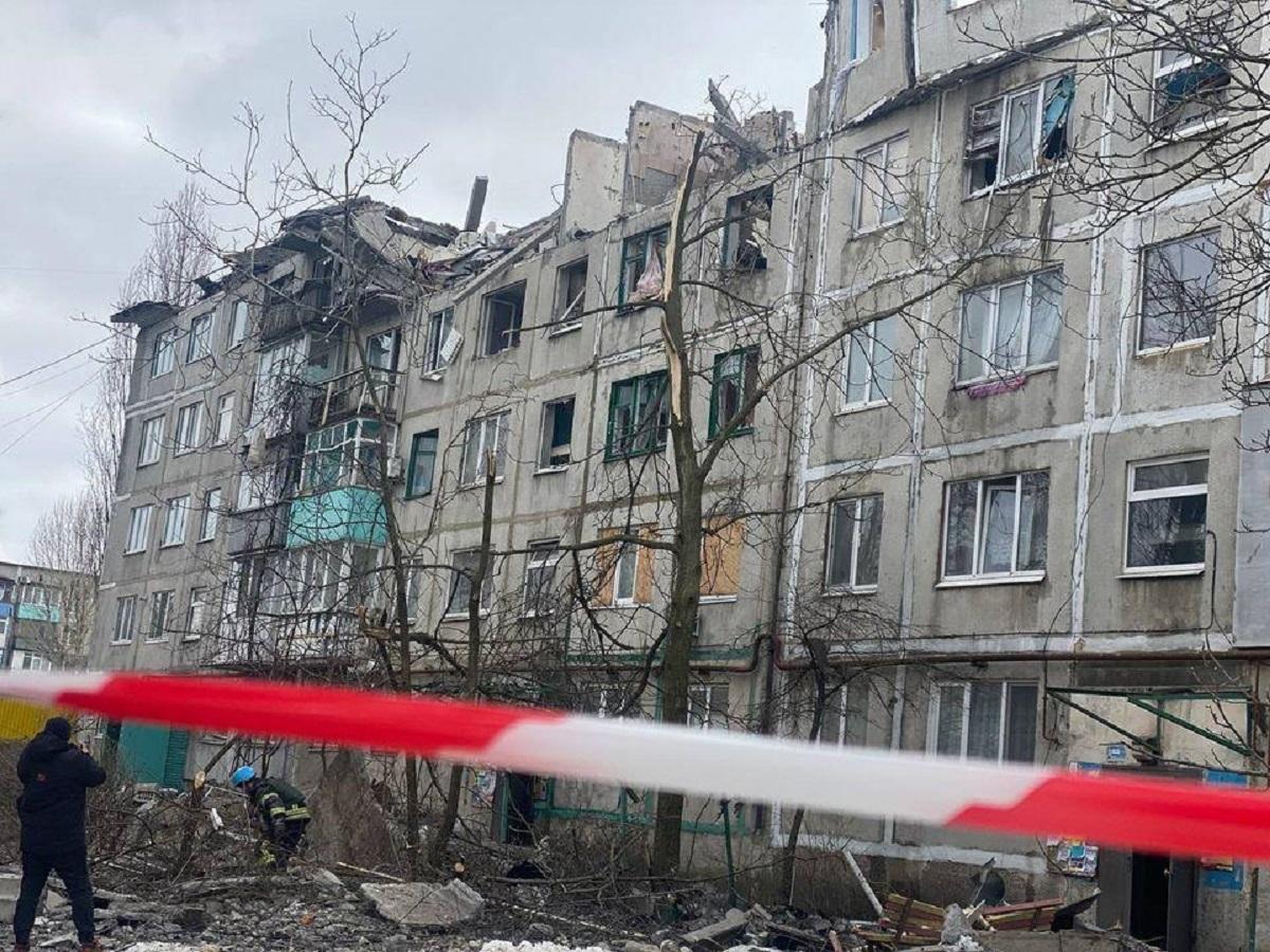 Десятки ударів з авіації і РСЗО: Генштаб розповів, де гатили росіяни / фото ДСНС Десятки ударів з авіації і РСЗО: Генштаб розповів, де гатили росіяни / фото ДСНС