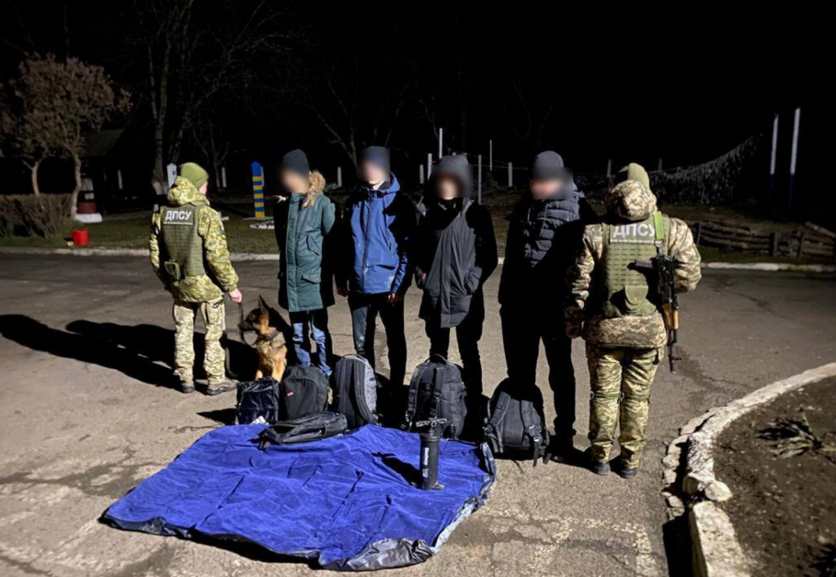 Violators were detained at the border / photo by DPSU
