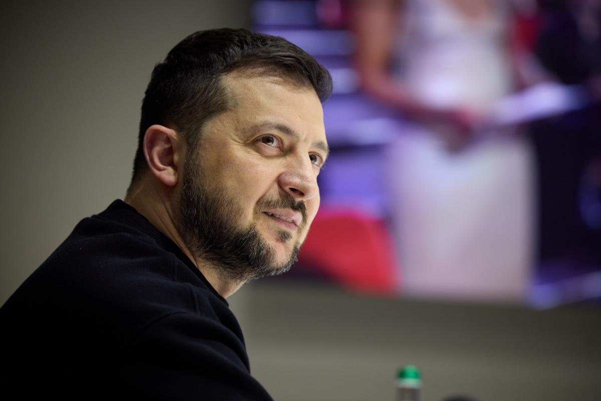 Зеленський щодо введення санкцій - жоден пособник терористів не уникне відповідальності / фото president.gov.ua Зеленський щодо введення санкцій - жоден пособник терористів не уникне відповідальності / фото president.gov.ua