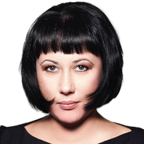 жінка-слідчий забрала ящик з презервативами, секс-костюми, панчохи і колготки