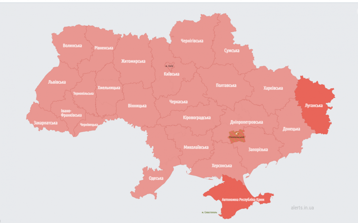 Вся Україна "почервоніла" / фото alerts.in.ua Вся Україна "почервоніла" / фото alerts.in.ua