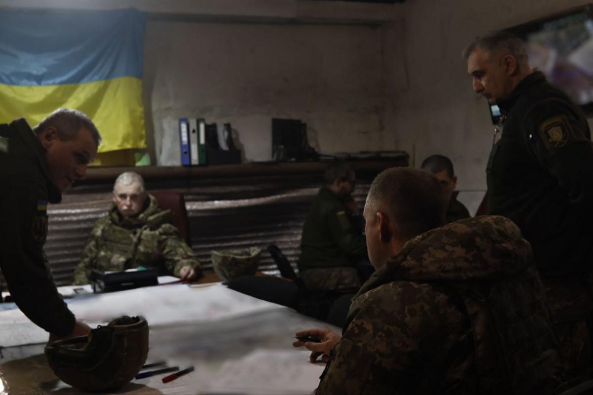 Сирський заслухав командирів / t.me/landforcesofukraine Сирський заслухав командирів / t.me/landforcesofukraine