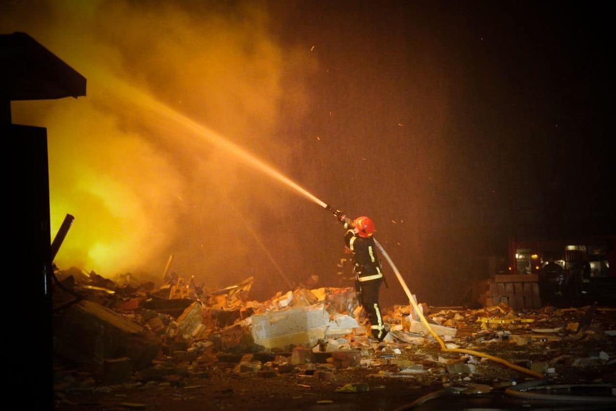 На місці працювали пожежники / фото facebook.com/MNS.GOV.UA/