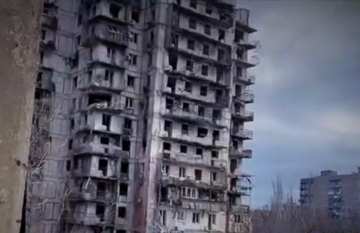 Андрющенко показал, как выглядит уничтоженный россиянами один из кварталов города / скриншот Андрющенко показал, как выглядит уничтоженный россиянами один из кварталов города / скриншот