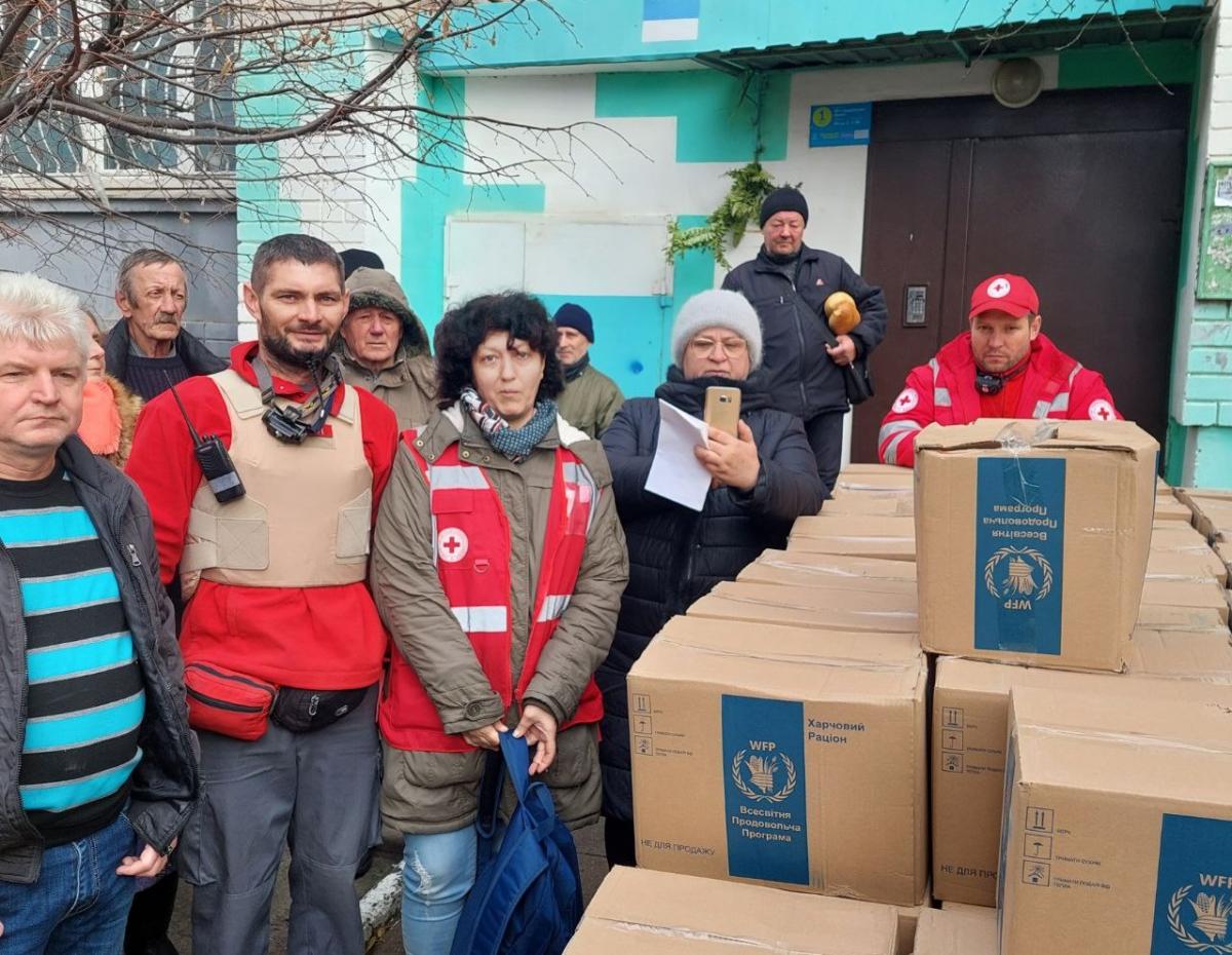 Зараз Червоний Хрест, як і інші волонтерські центри, що працювали в окупації, допомагає людям, які залишилися у Херсоні / фото надані Наталією Шатіловою-Погасій