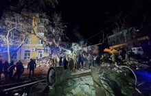 Россия ударила по дому в Краматорске: есть погибшие, под завалами ищут людей