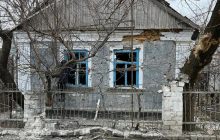 Враг массированным огнем укрыл Чернобаевку: есть разрушения и раненый