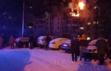 У Київській області сталася масштабна пожежа в багатоповерхівці: горять кілька поверхів (фото)