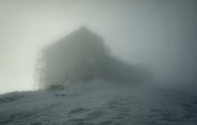 В Карпатах ударил лютый мороз: температура упала до -20°, возможны лавины (фото)