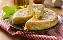 Что приготовить на ужин недорого: 3 бюджетных рецепта на всю семью