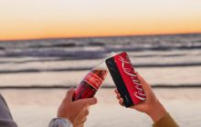Coca-Cola выпустила тематический смартфон с парой интересных "фишек" (фото)