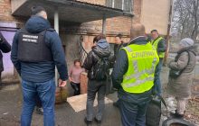 Зачиняли у шафі та били ногами: у Києві вихователі систематично катували дітей (фото)