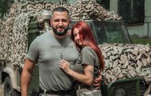 Вагітна снайперка Емеральд показала ніжне привітання від коханого з фронту