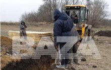 Рабочим из Таджикистана и Узбекистана не выплатили обещанные деньги за строительство окопов в Запорожской области